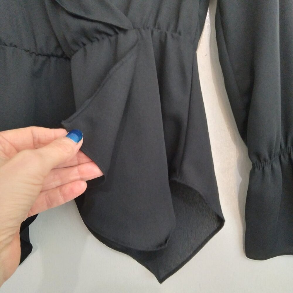 Black Long Sleeve Top Ruffled Low Neck&Cuffs Layers of Pointed Cuts on Hem Sz S - Picture 6 of 12